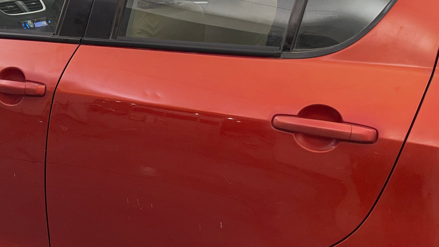 Used 2013 Maruti Suzuki Swift VXI Petrol Manual dents MINOR DENT