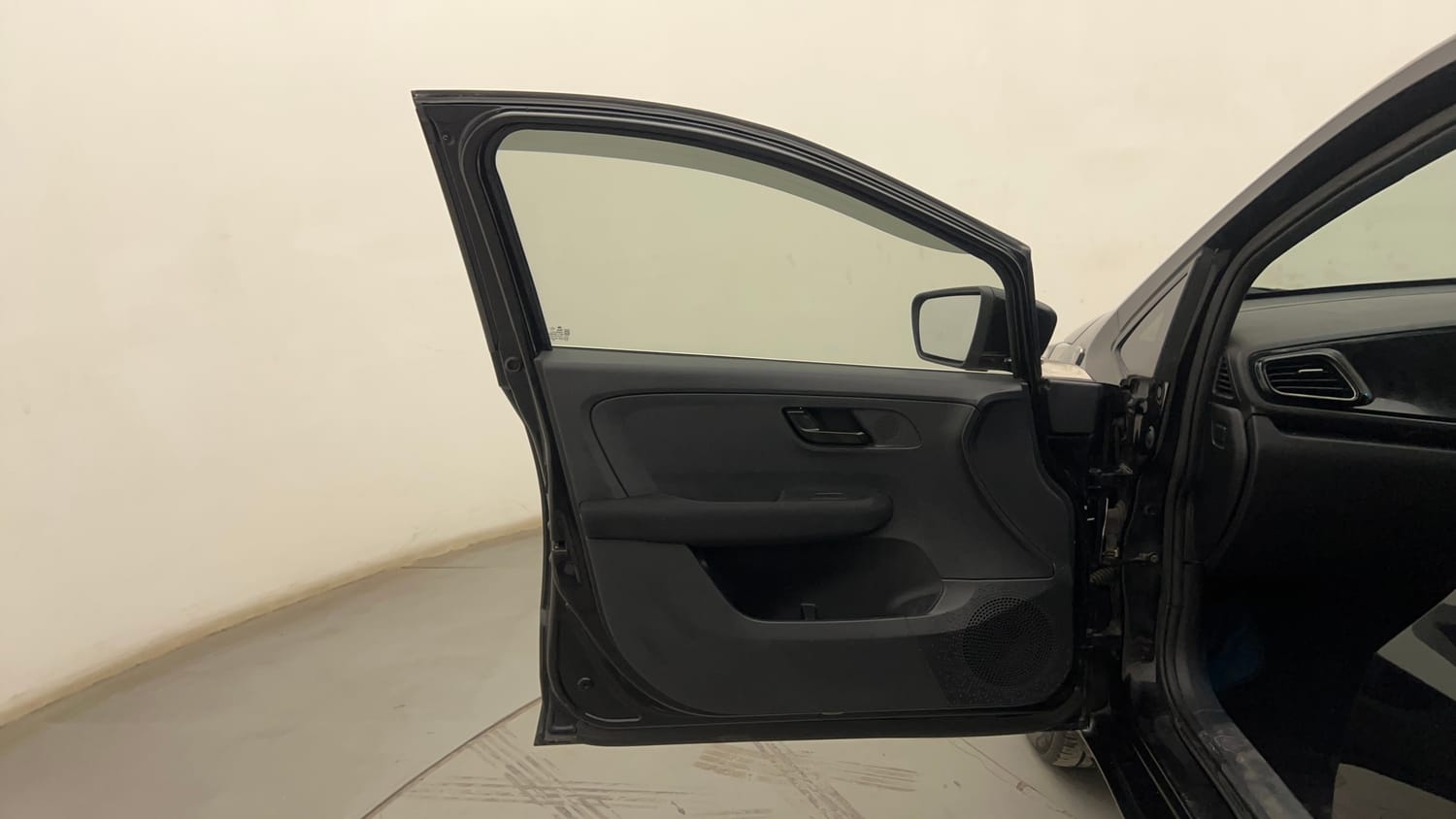 Used 2023 Tata Altroz XZA Plus Petrol Dark Edtion Petrol Automatic interior LEFT FRONT DOOR OPEN VIEW
