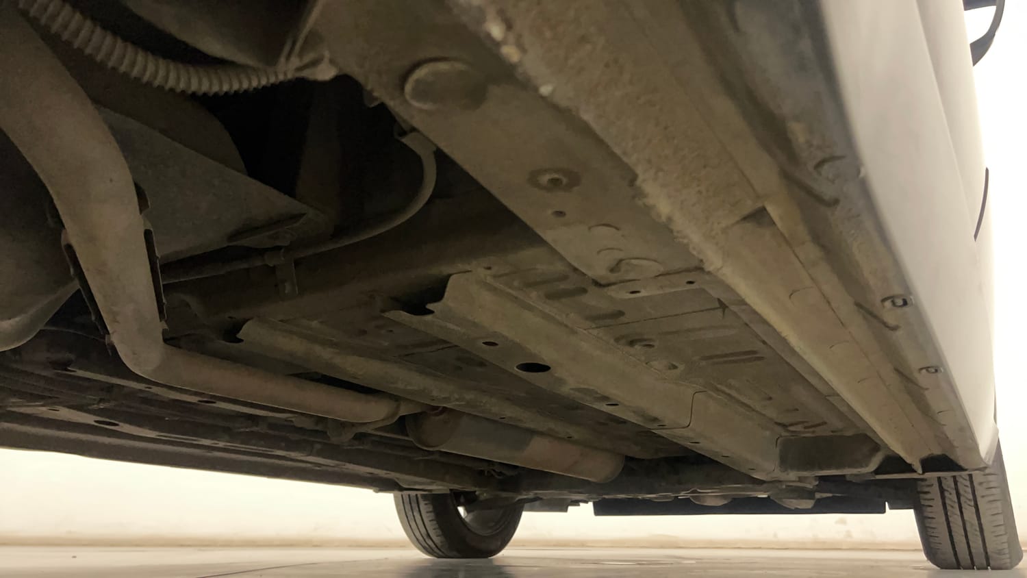 Used 2023 Tata Altroz XZA Plus Petrol Dark Edtion Petrol Automatic extra REAR RIGHT UNDERBODY VIEW