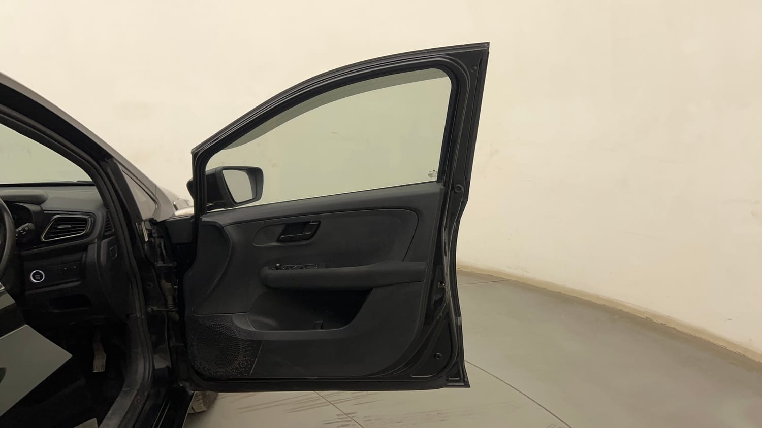 Used 2023 Tata Altroz XZA Plus Petrol Dark Edtion Petrol Automatic interior RIGHT FRONT DOOR OPEN VIEW