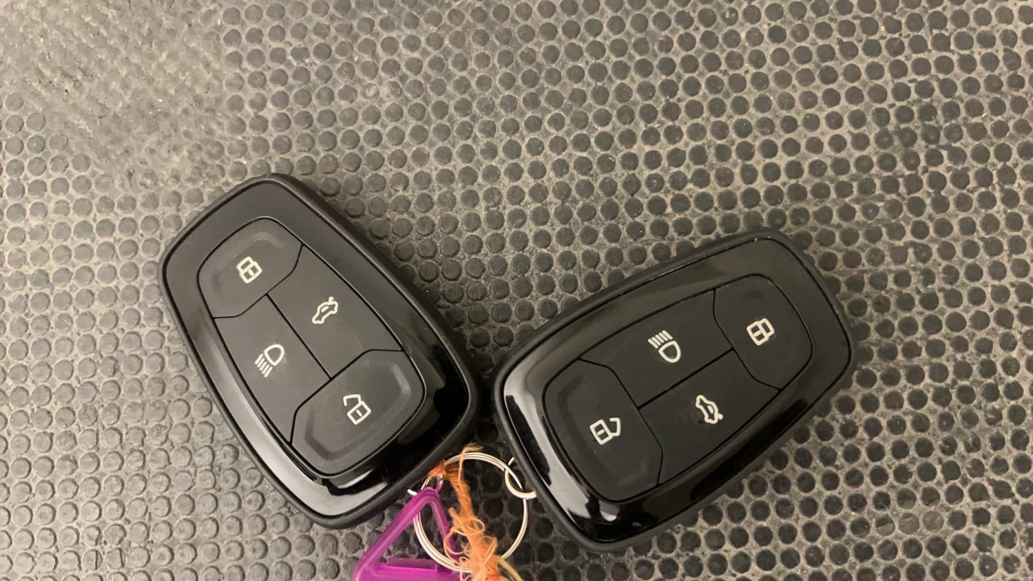 Used 2023 Tata Altroz XZA Plus Petrol Dark Edtion Petrol Automatic extra CAR KEY VIEW