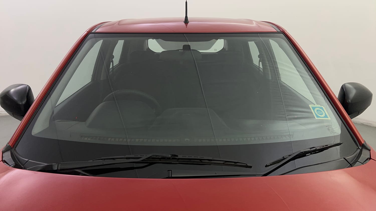 Used 2018 Maruti Suzuki Vitara Brezza [2016-2020] LDi Diesel Manual exterior FRONT WINDSHIELD VIEW