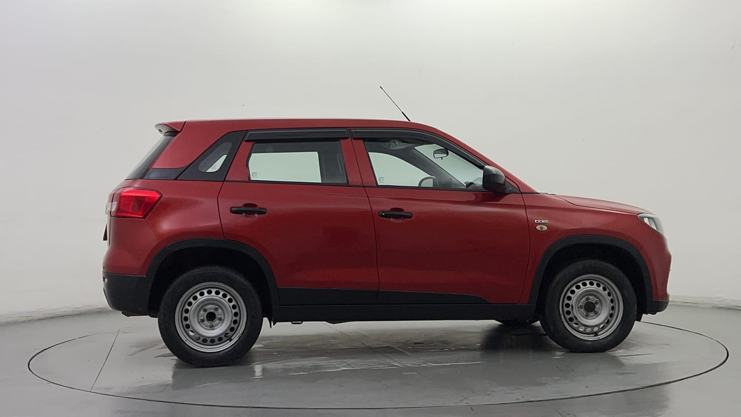 Used 2018 Maruti Suzuki Vitara Brezza [2016-2020] LDi Diesel Manual exterior RIGHT SIDE VIEW