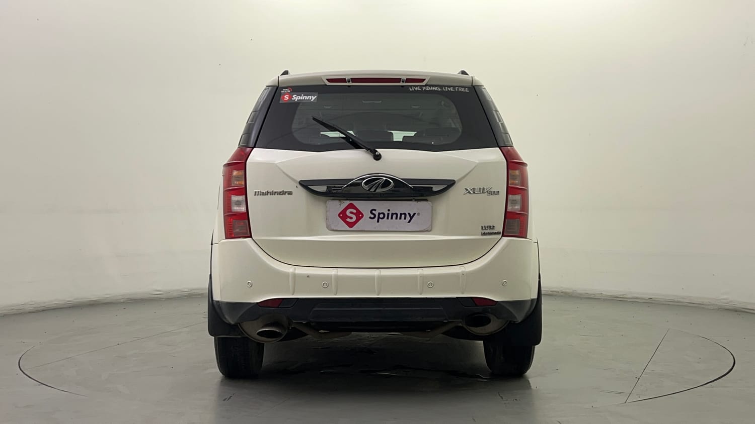 Used 2018 Mahindra XUV500 W9 AT Diesel Automatic exterior BACK VIEW