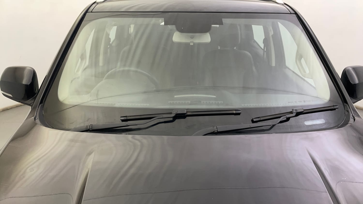 Used 2024 Mahindra Scorpio N Z8 L 4WD Diesel AT 7 STR Diesel Automatic exterior FRONT WINDSHIELD VIEW