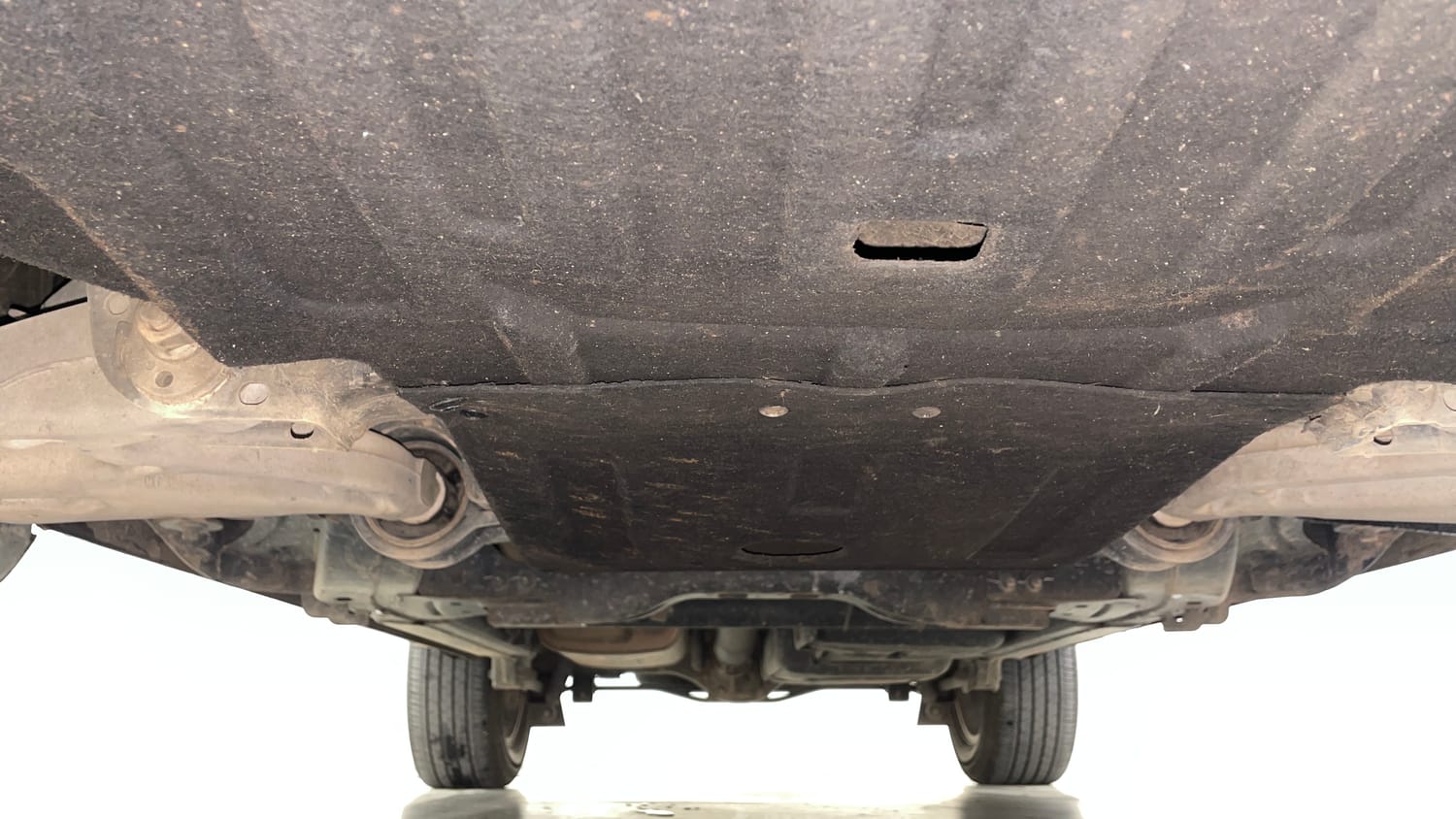Used 2024 Mahindra Scorpio N Z8 L Diesel 7 STR Diesel Manual extra FRONT LEFT UNDERBODY VIEW