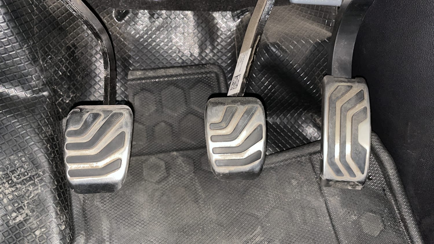 Used 2024 Mahindra Scorpio N Z8 L Diesel 7 STR Diesel Manual interior PEDALS VIEW