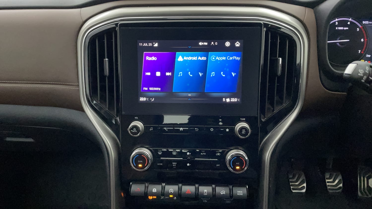 Used 2024 Mahindra Scorpio N Z8 L Diesel 7 STR Diesel Manual interior MUSIC SYSTEM & AC CONTROL VIEW