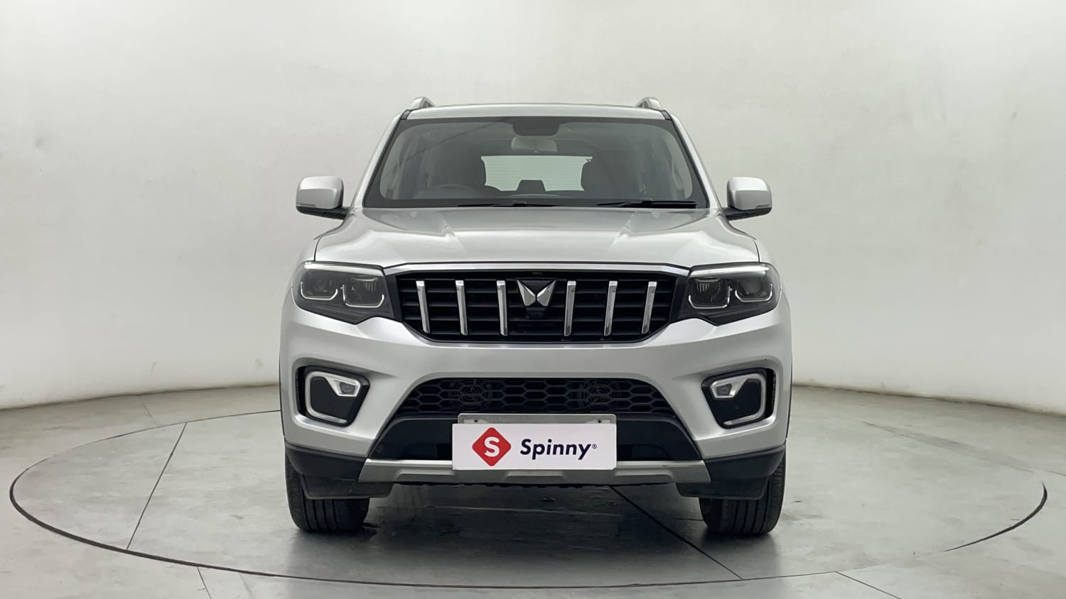 Used 2024 Mahindra Scorpio N Z8 L Diesel 7 STR Diesel Manual exterior FRONT VIEW