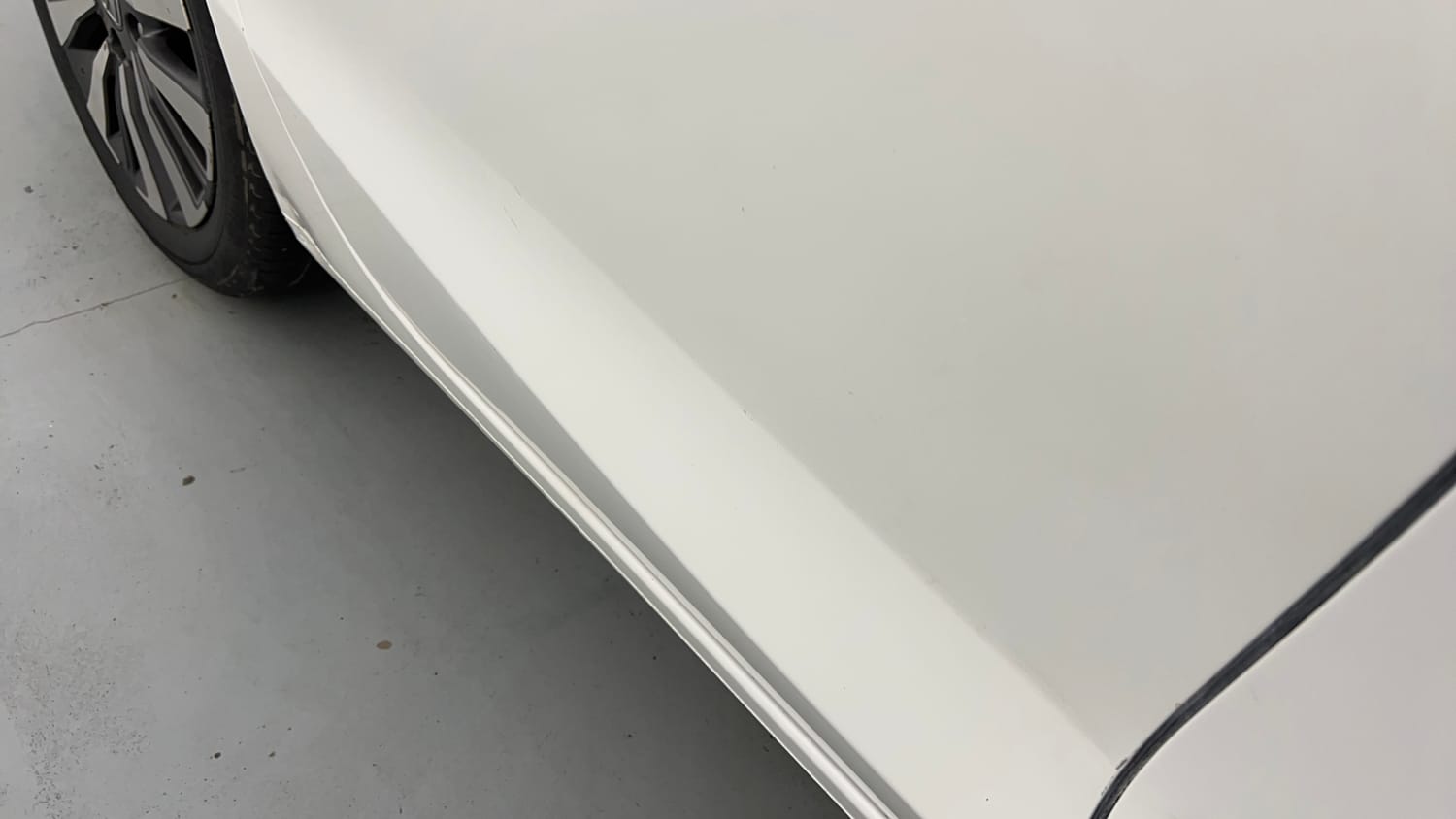Used 2024 Honda City ZX Petrol MT Petrol Manual dents MINOR DENT