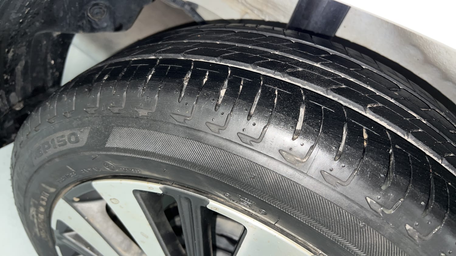 Used 2024 Honda City ZX Petrol MT Petrol Manual tyres RIGHT REAR TYRE TREAD VIEW