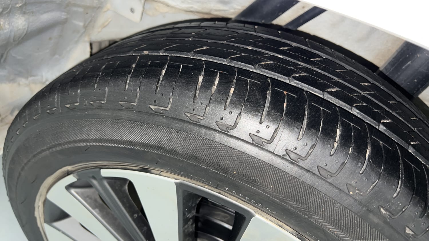 Used 2024 Honda City ZX Petrol MT Petrol Manual tyres LEFT REAR TYRE TREAD VIEW
