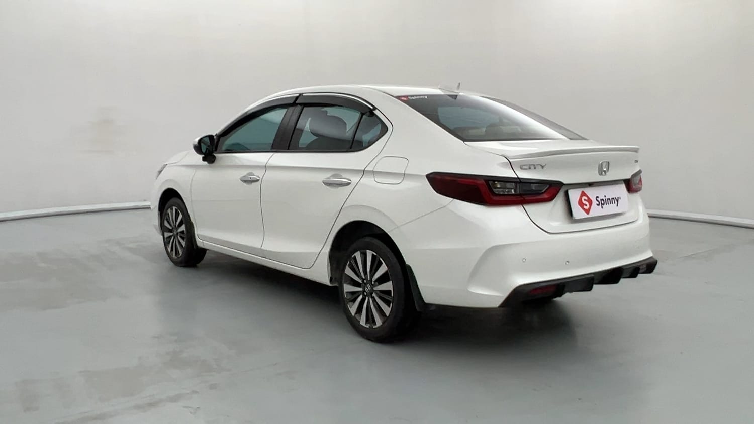 Used 2024 Honda City ZX Petrol MT Petrol Manual exterior LEFT REAR CORNER VIEW