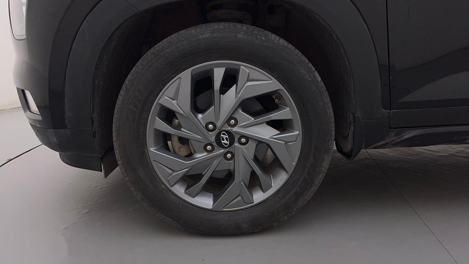 Used 2021 Hyundai Creta SX OPT Turbo DCT Petrol Petrol Automatic tyres LEFT FRONT TYRE RIM VIEW