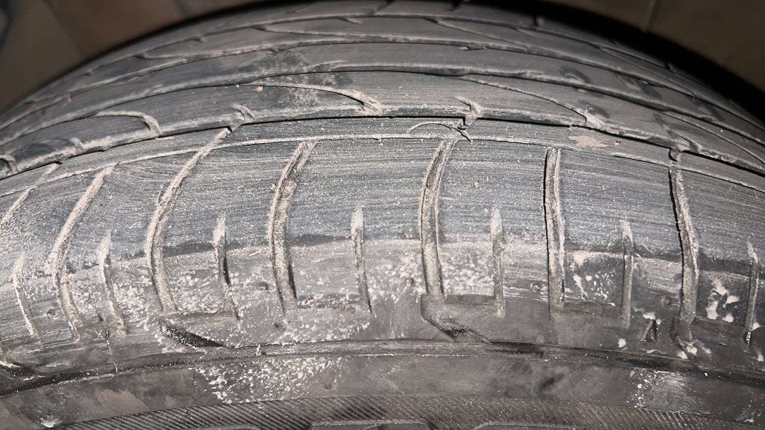 Used 2021 Hyundai Creta SX OPT Turbo DCT Petrol Petrol Automatic tyres LEFT FRONT TYRE TREAD VIEW
