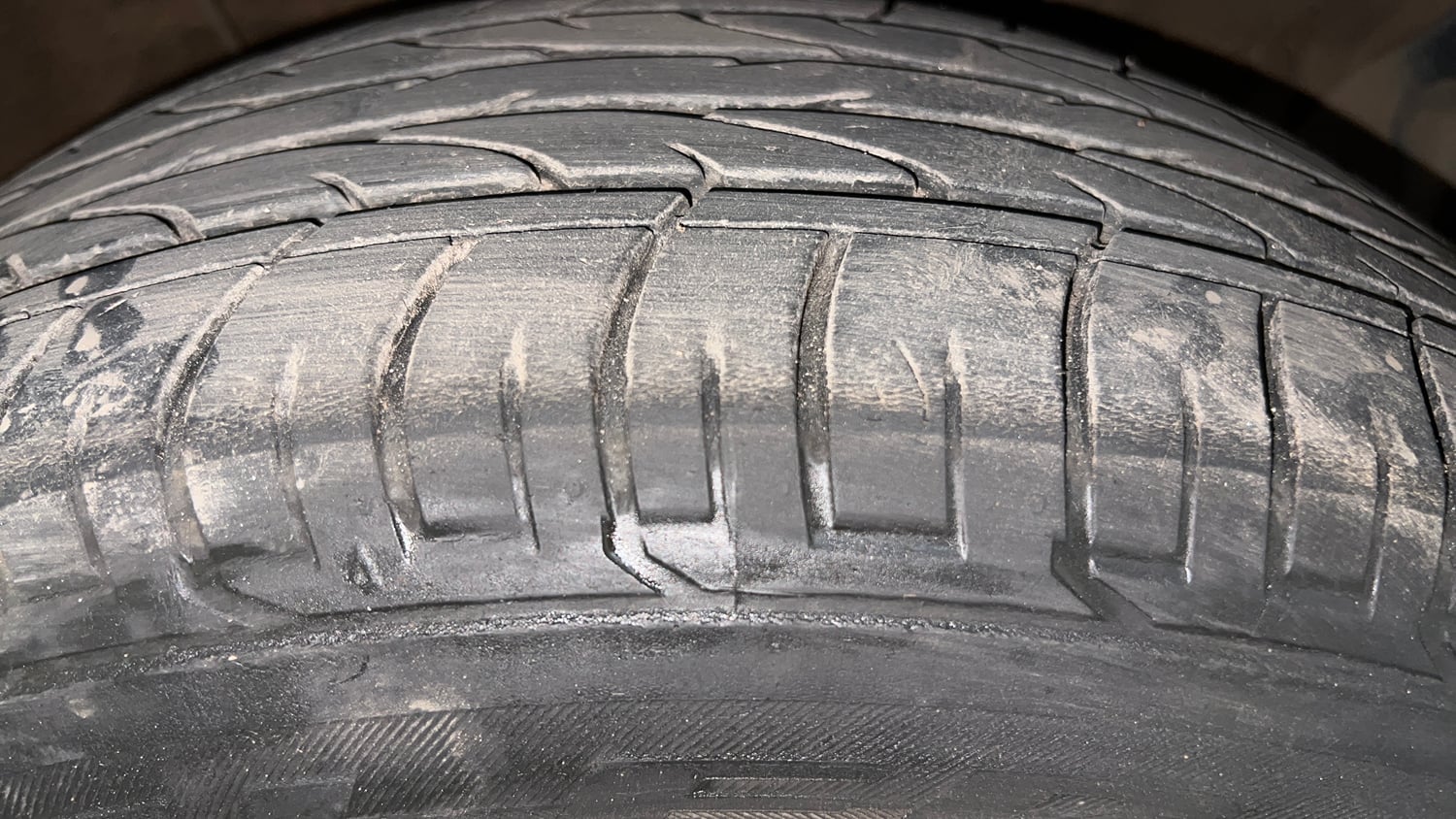 Used 2021 Hyundai Creta SX OPT Turbo DCT Petrol Petrol Automatic tyres RIGHT FRONT TYRE TREAD VIEW