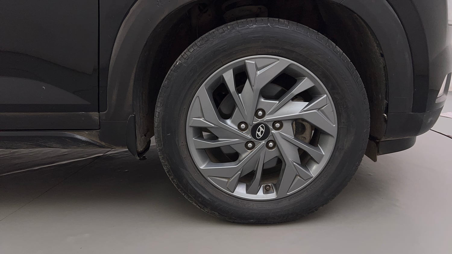 Used 2021 Hyundai Creta SX OPT Turbo DCT Petrol Petrol Automatic tyres RIGHT FRONT TYRE RIM VIEW