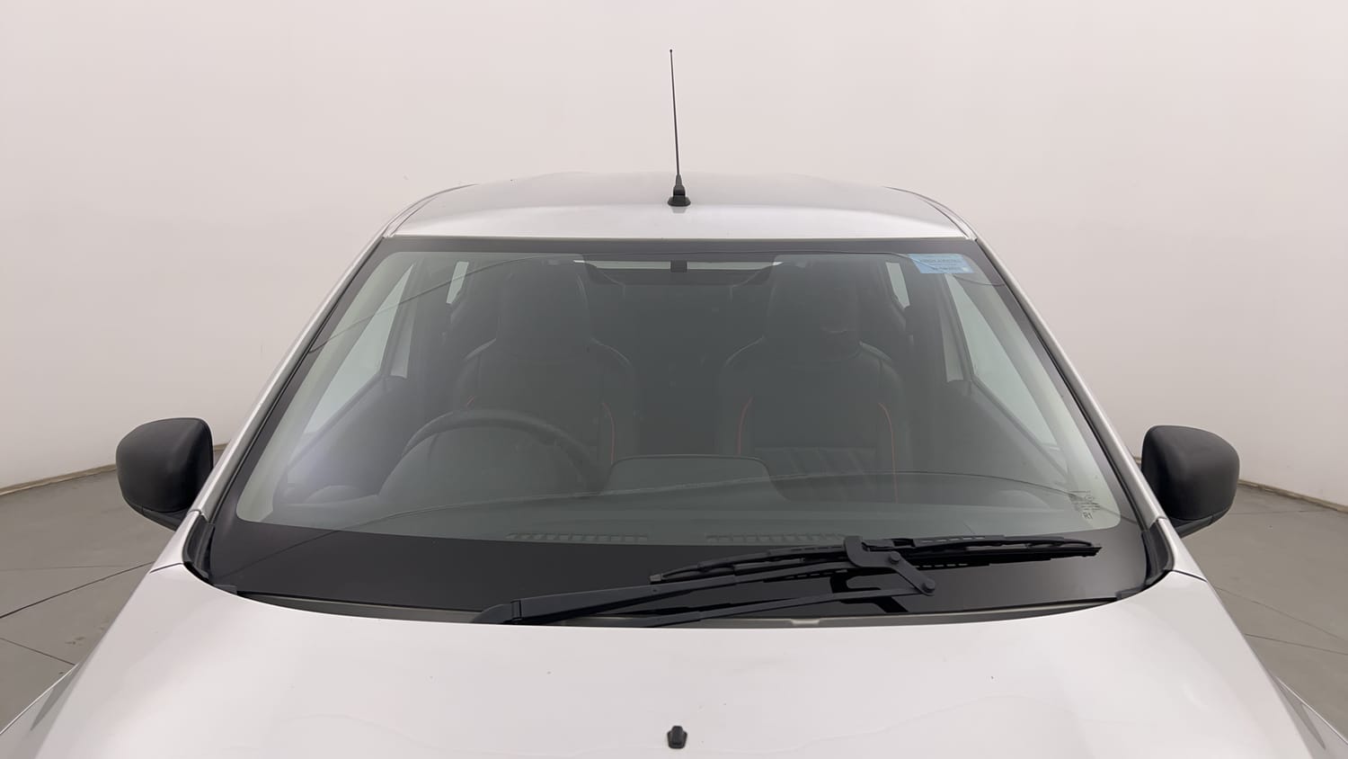 Used 2024 Renault Kwid RXL(O) 1.0 Petrol MT SCE Petrol Manual exterior FRONT WINDSHIELD VIEW