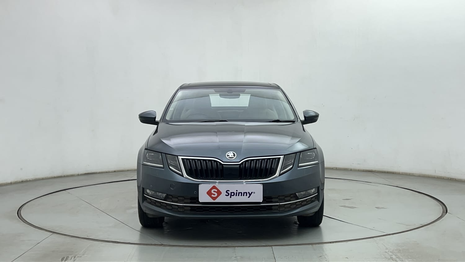 Used 2018 Skoda Octavia 1.8 TSI AT L K Petrol Automatic exterior FRONT VIEW