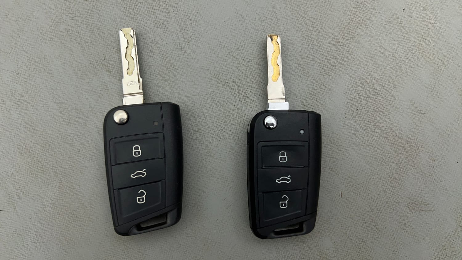 Used 2018 Skoda Octavia 1.8 TSI AT L K Petrol Automatic extra CAR KEY VIEW