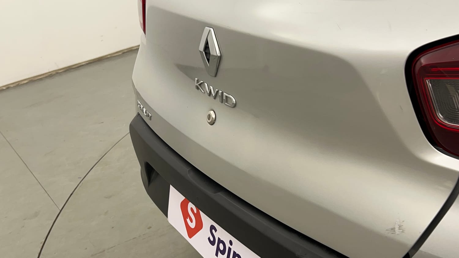 Used 2024 Renault Kwid RXL(O) 1.0 Petrol MT SCE Petrol Manual dents MINOR SCRATCH
