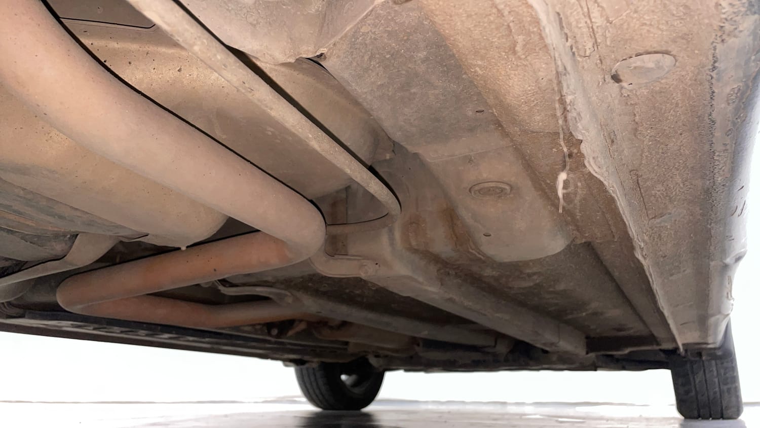 Used 2021 Hyundai Verna SX (O) 1.0 Turbo DCT Petrol Automatic extra REAR RIGHT UNDERBODY VIEW