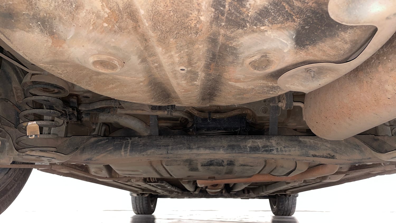 Used 2021 Hyundai Verna SX (O) 1.0 Turbo DCT Petrol Automatic extra REAR UNDERBODY VIEW (TAKEN FROM REAR)