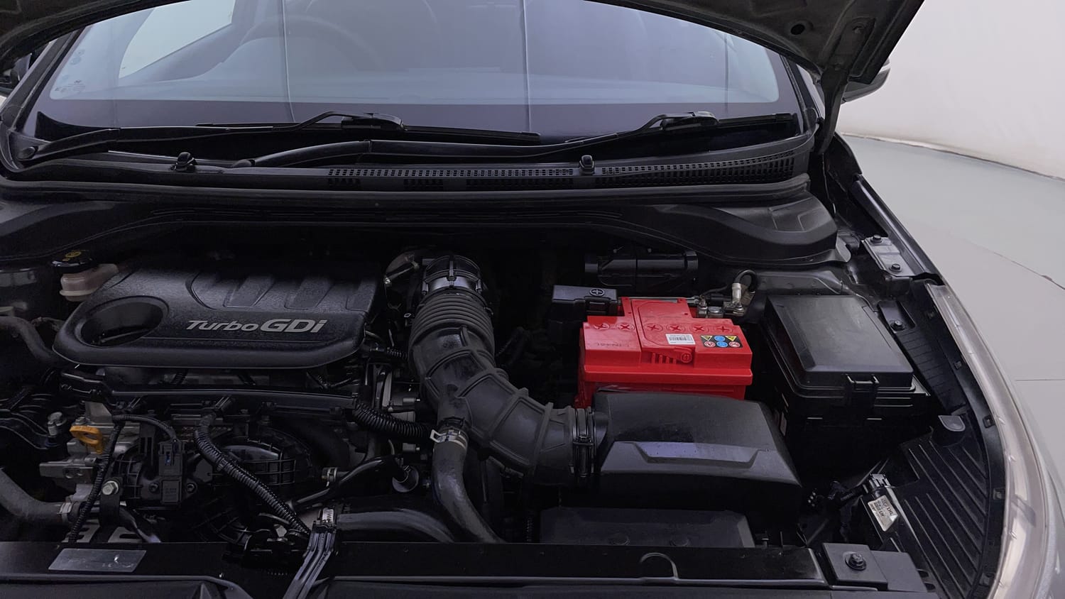 Used 2021 Hyundai Verna SX (O) 1.0 Turbo DCT Petrol Automatic engine ENGINE LEFT SIDE HINGE & APRON VIEW