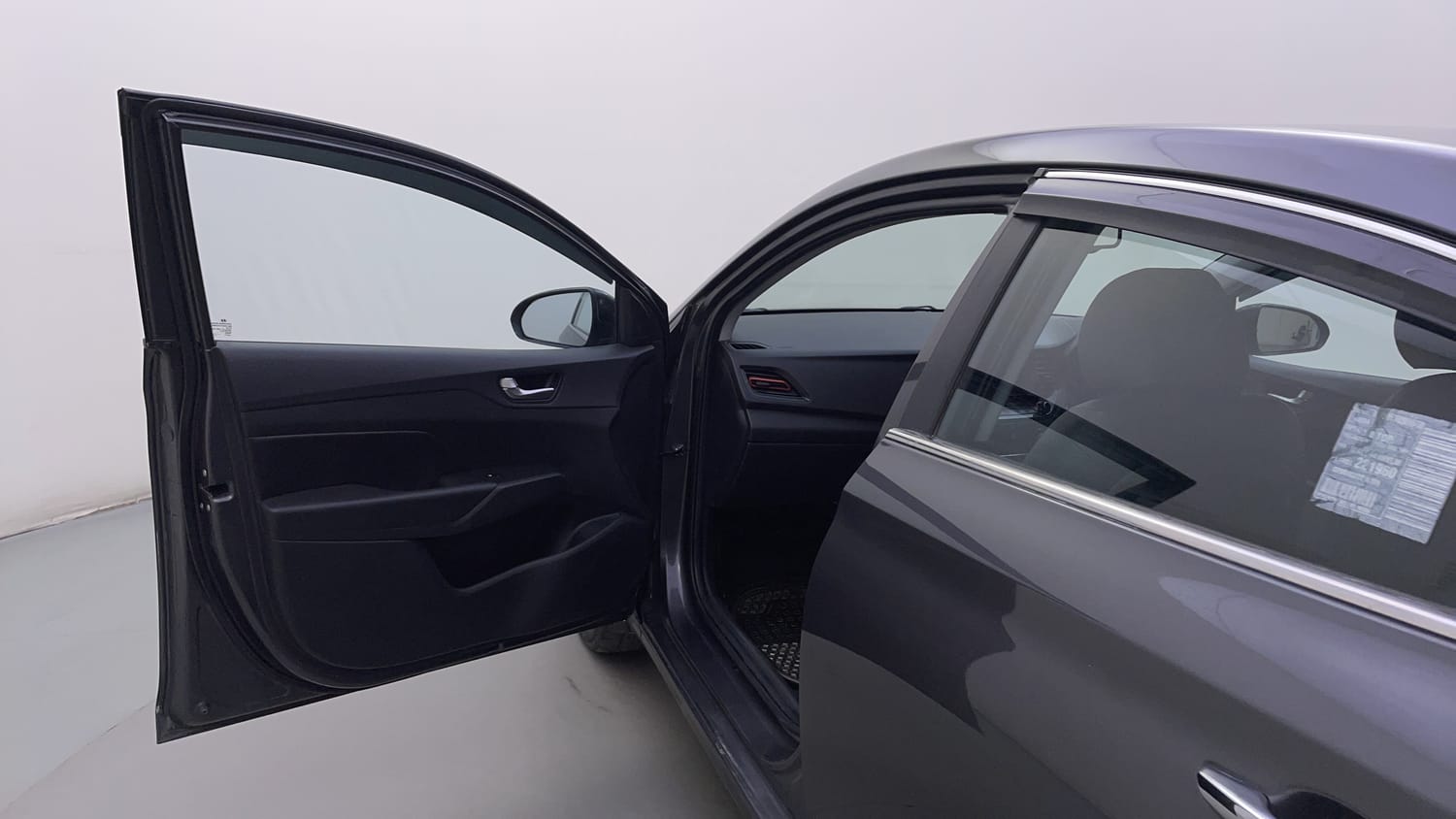 Used 2021 Hyundai Verna SX (O) 1.0 Turbo DCT Petrol Automatic interior LEFT FRONT DOOR OPEN VIEW