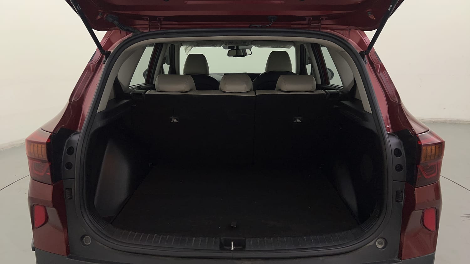Used 2020 Kia Seltos GTX Plus AT D Diesel Automatic interior DICKY INSIDE VIEW