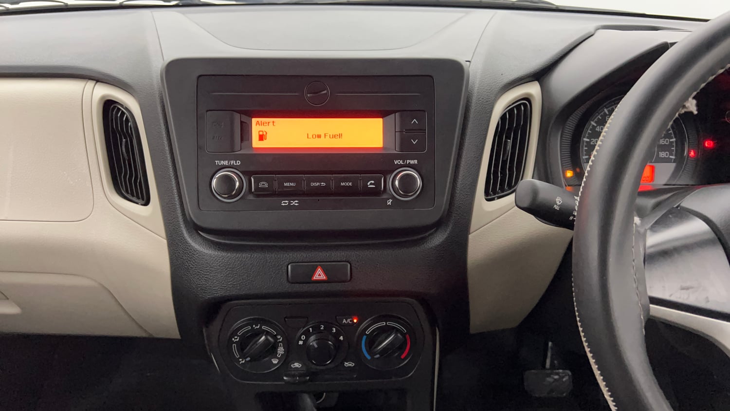 Used 2024 Maruti Suzuki Wagon R VXI 1.0 AGS Petrol Automatic interior MUSIC SYSTEM & AC CONTROL VIEW