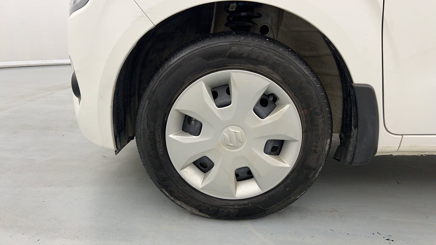 Used 2024 Maruti Suzuki Wagon R VXI 1.0 AGS Petrol Automatic tyres LEFT FRONT TYRE RIM VIEW