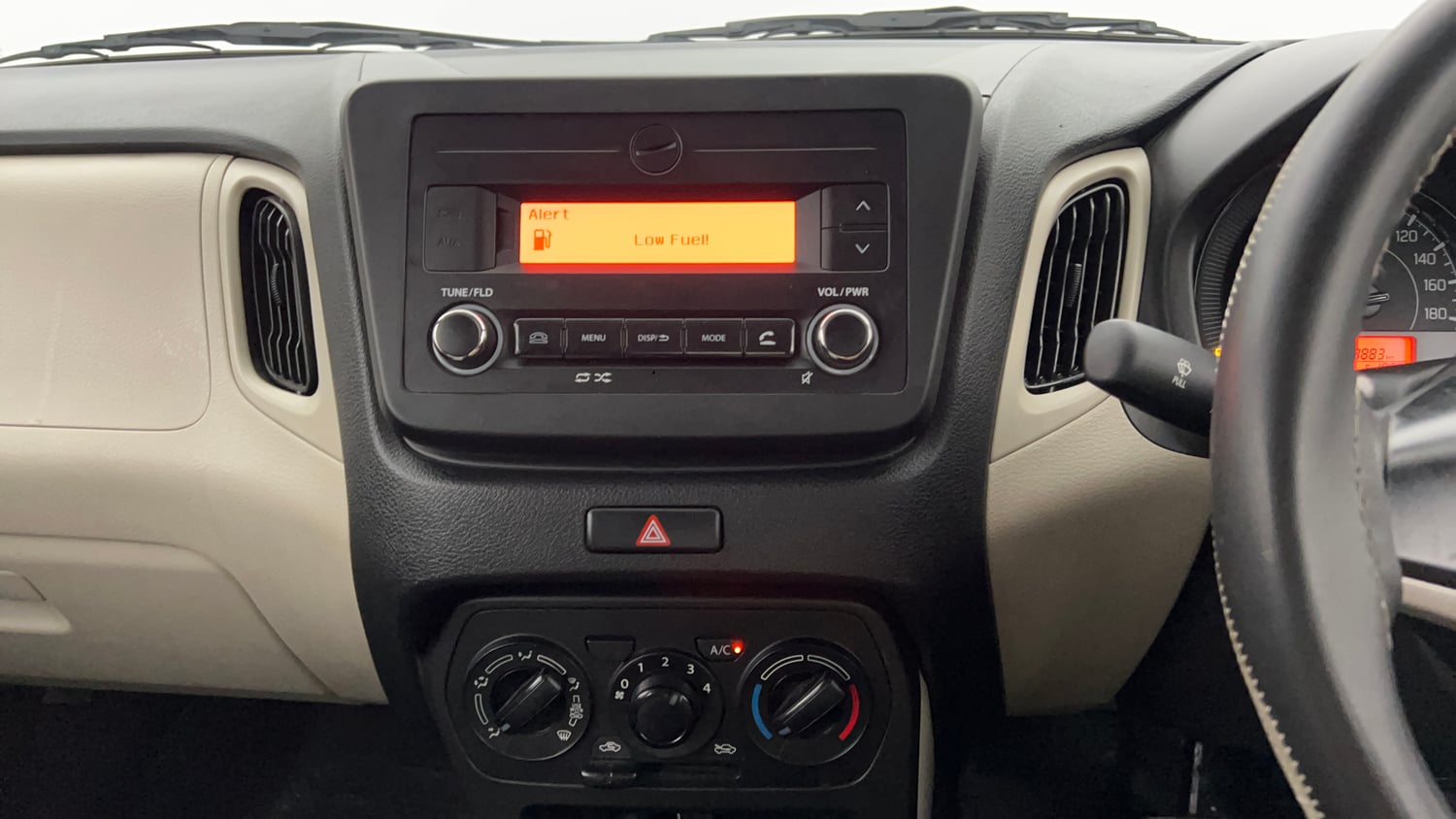 Used 2024 Maruti Suzuki Wagon R VXI 1.0 AGS Petrol Automatic top_features Integrated (in-dash) music system
