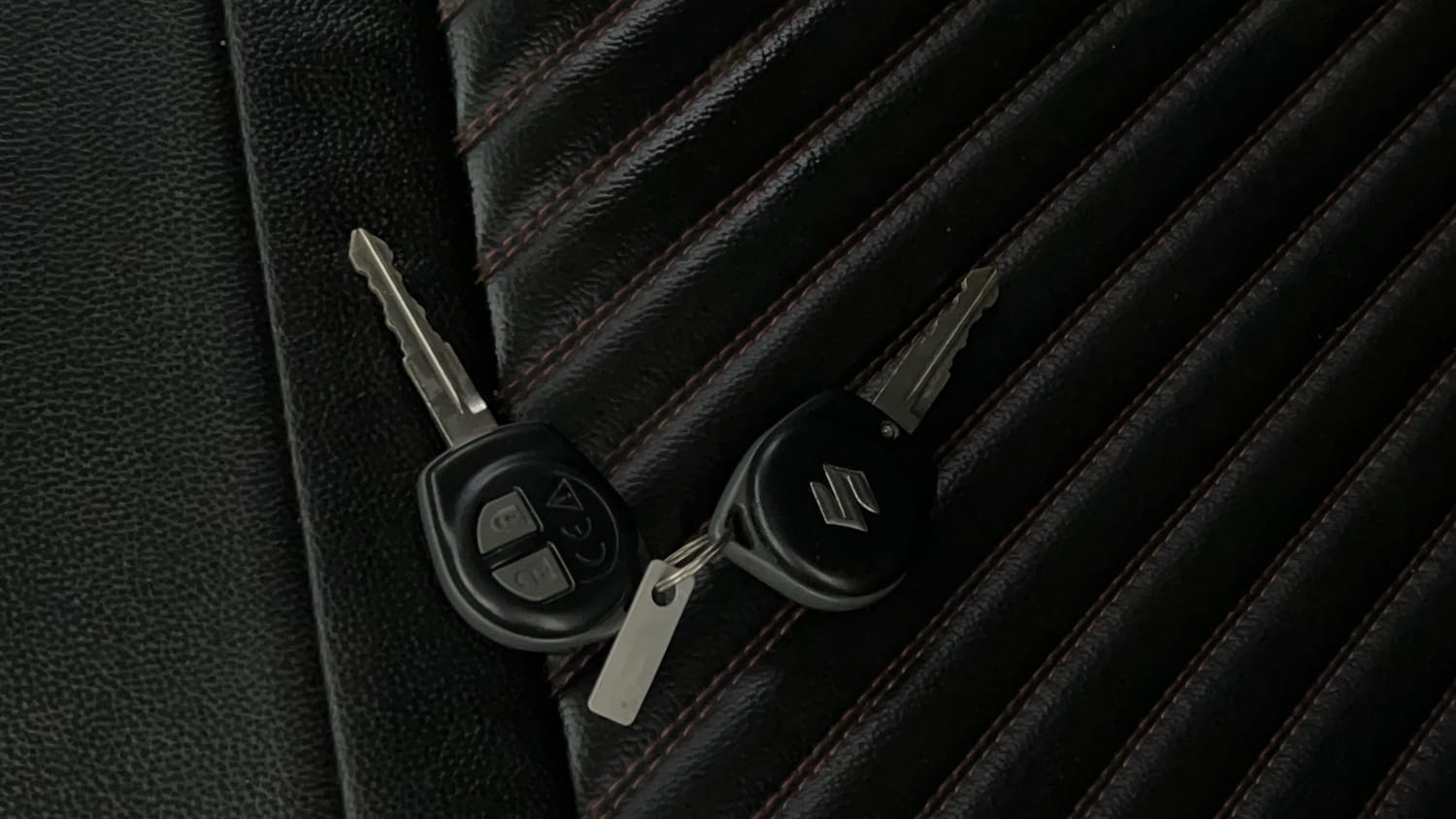 Used 2018 Maruti Suzuki Swift VXi AMT Petrol Automatic extra CAR KEY VIEW