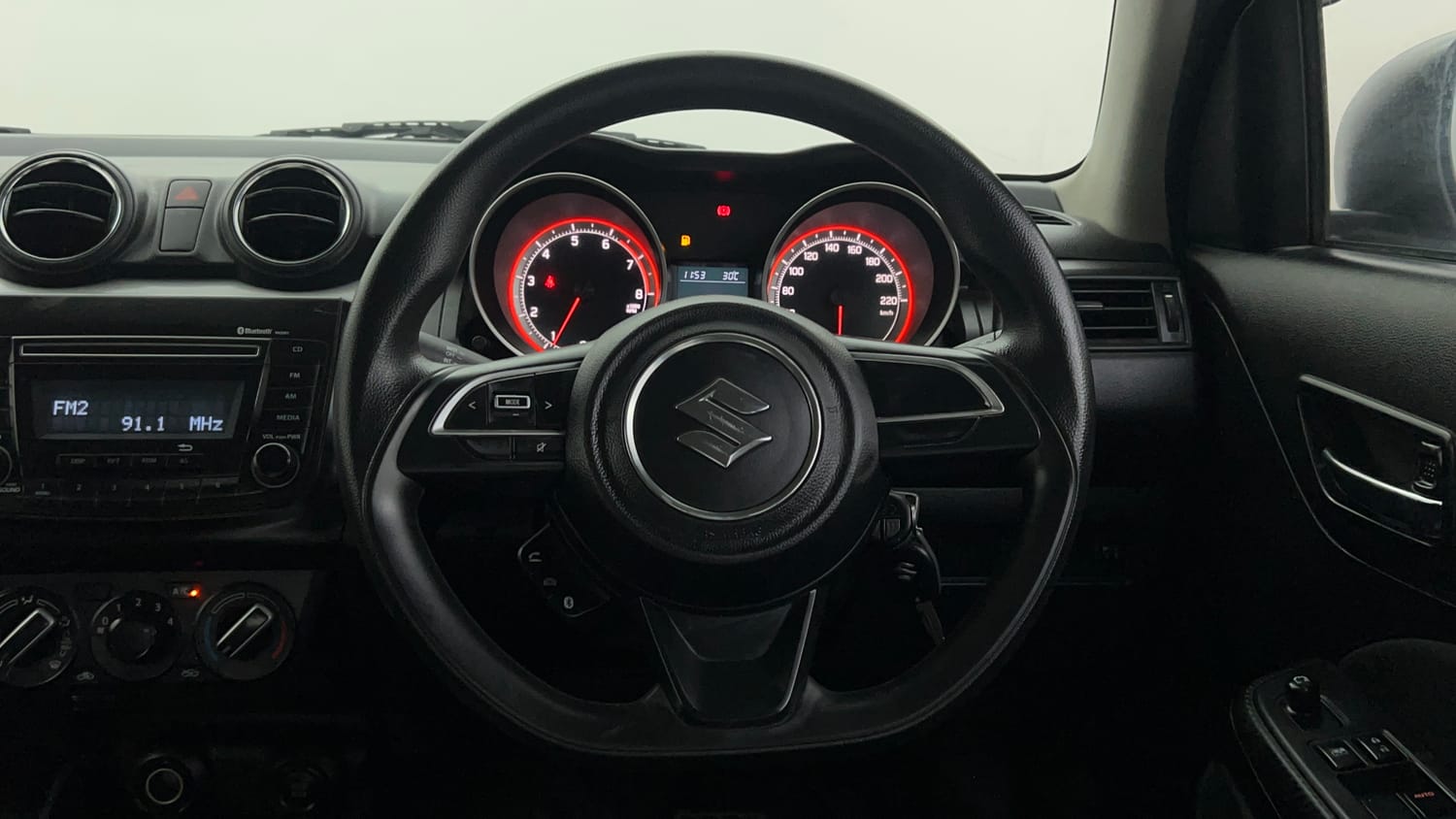 Used 2018 Maruti Suzuki Swift VXi AMT Petrol Automatic interior STEERING VIEW