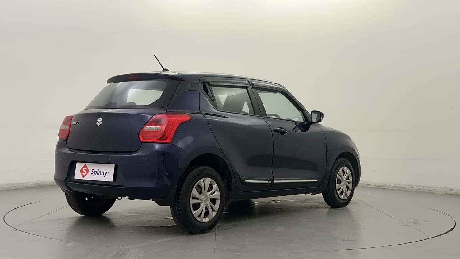 Used 2018 Maruti Suzuki Swift VXi AMT Petrol Automatic exterior RIGHT REAR CORNER VIEW