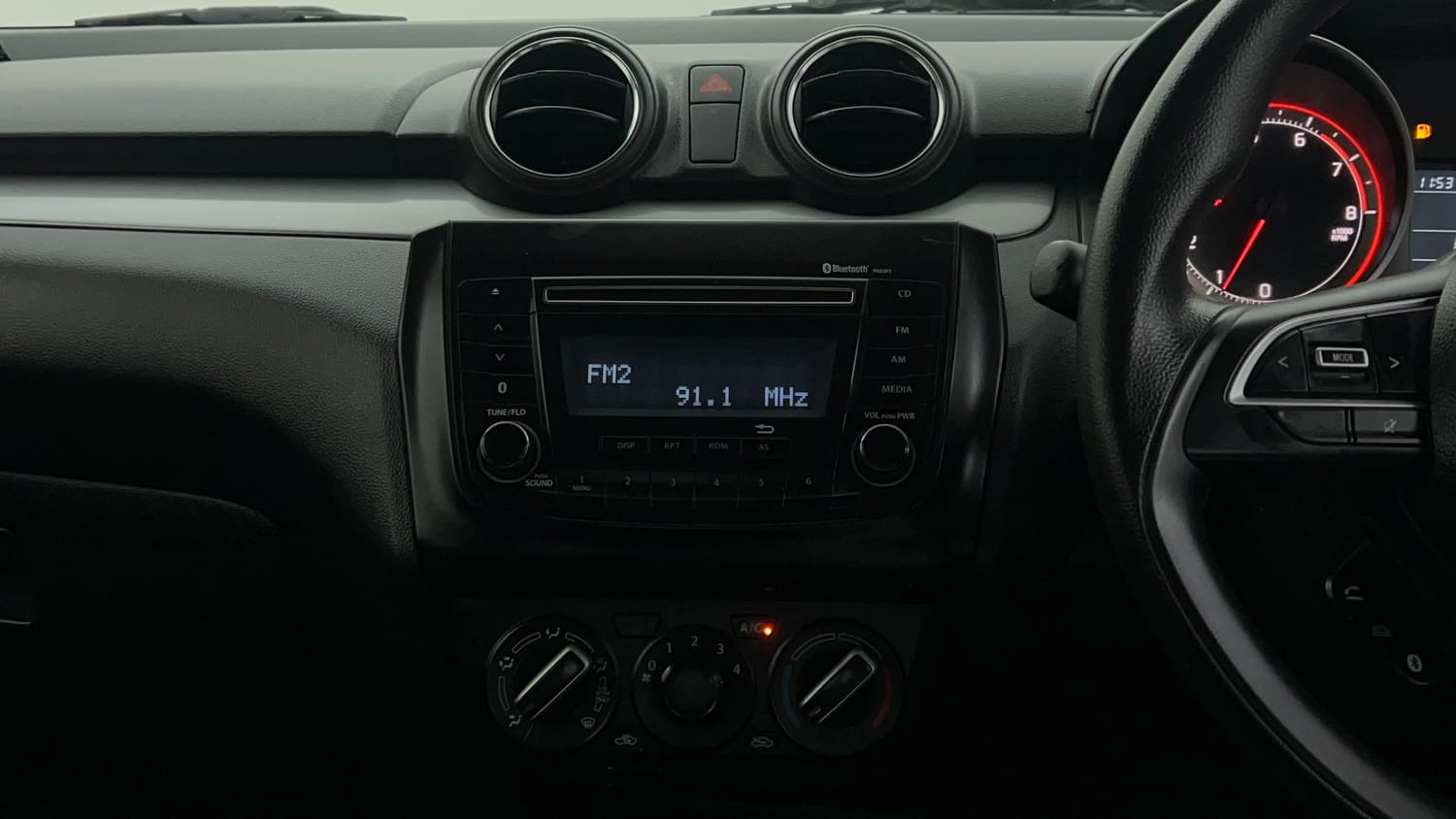 Used 2018 Maruti Suzuki Swift VXi AMT Petrol Automatic interior MUSIC SYSTEM & AC CONTROL VIEW