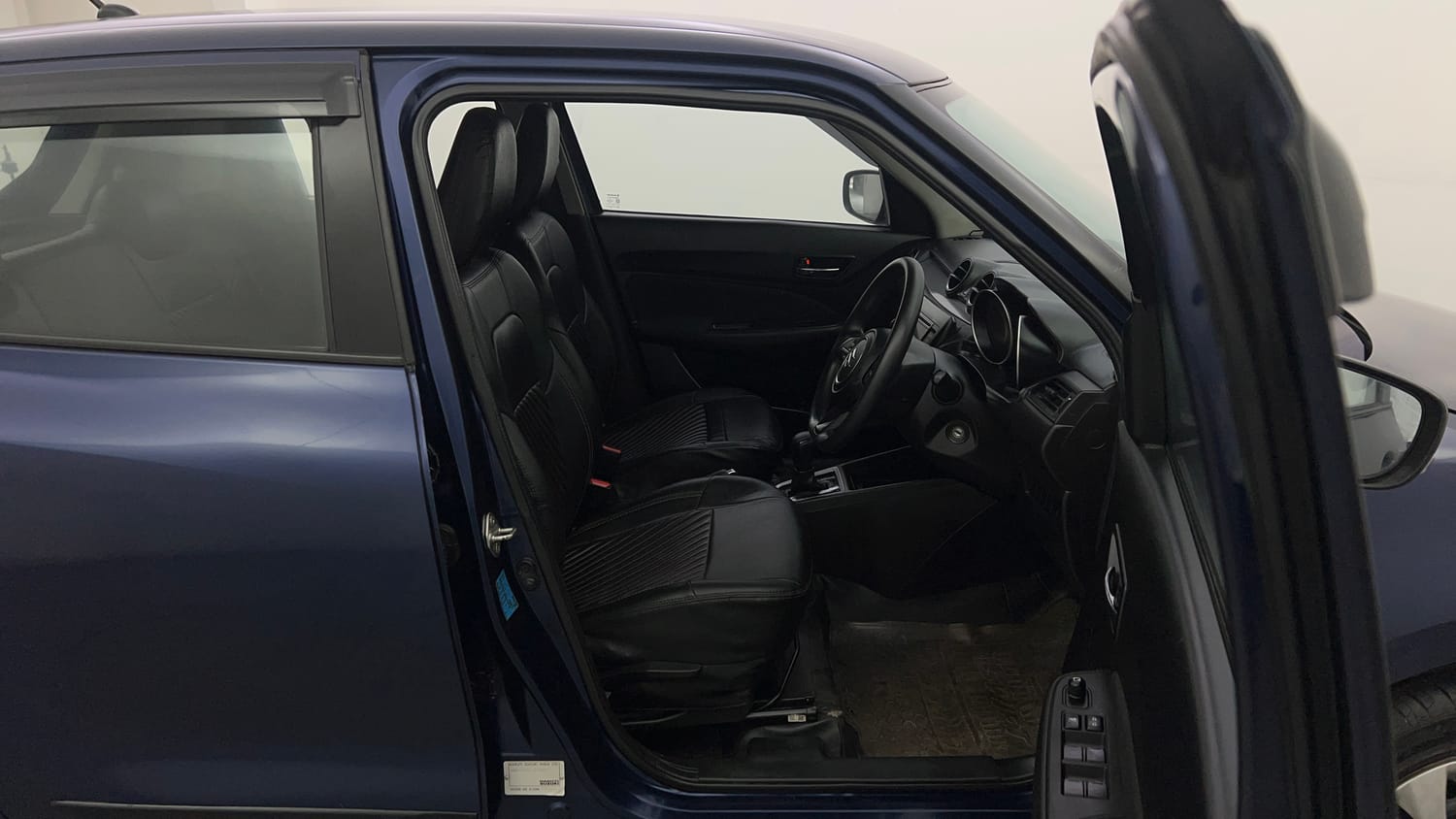 Used 2018 Maruti Suzuki Swift VXi AMT Petrol Automatic interior RIGHT SIDE FRONT DOOR CABIN VIEW