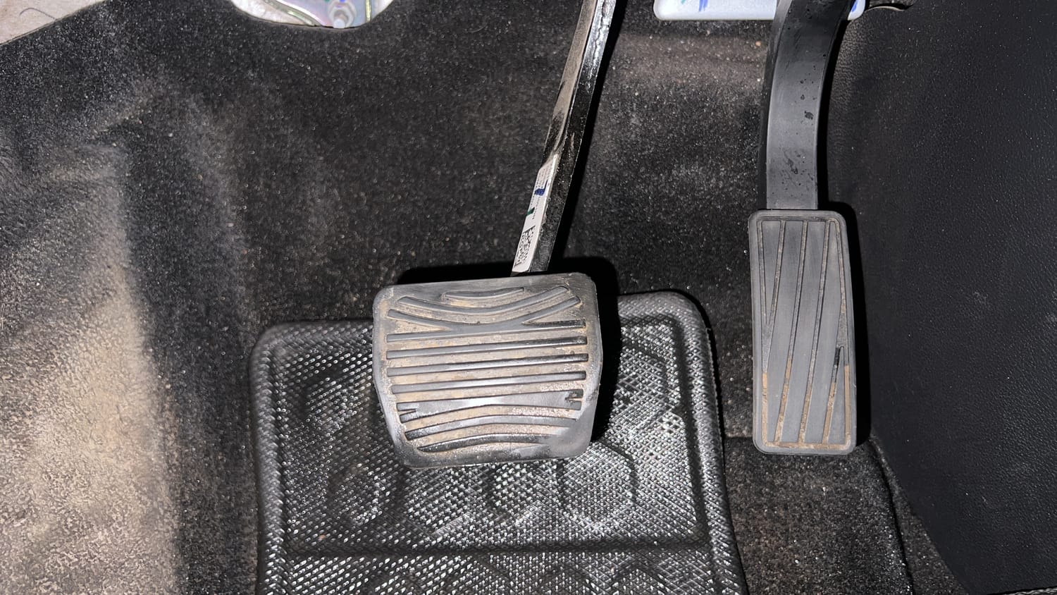 Used 2023 Mahindra Scorpio N Z8 L Diesel AT 4WD 7 STR Diesel Automatic interior PEDALS VIEW