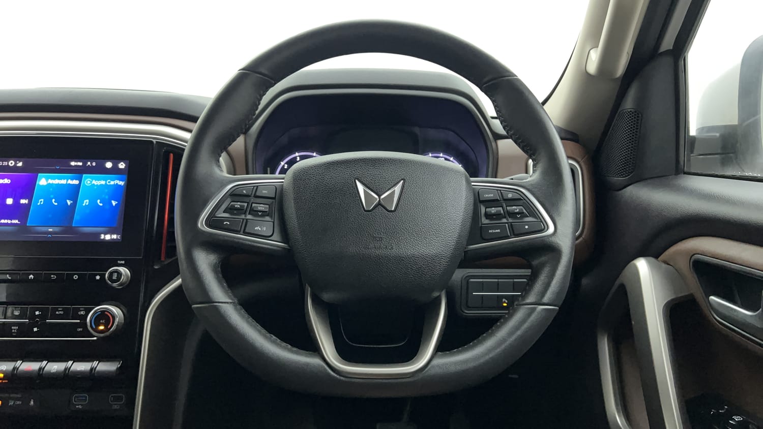 Used 2023 Mahindra Scorpio N Z8 L Diesel AT 4WD 7 STR Diesel Automatic interior STEERING VIEW