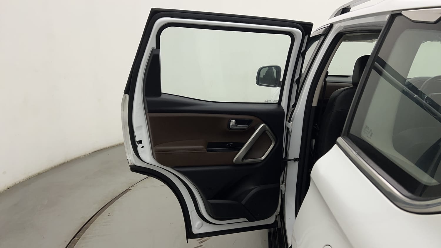 Used 2023 Mahindra Scorpio N Z8 L Diesel AT 4WD 7 STR Diesel Automatic interior LEFT REAR DOOR OPEN VIEW