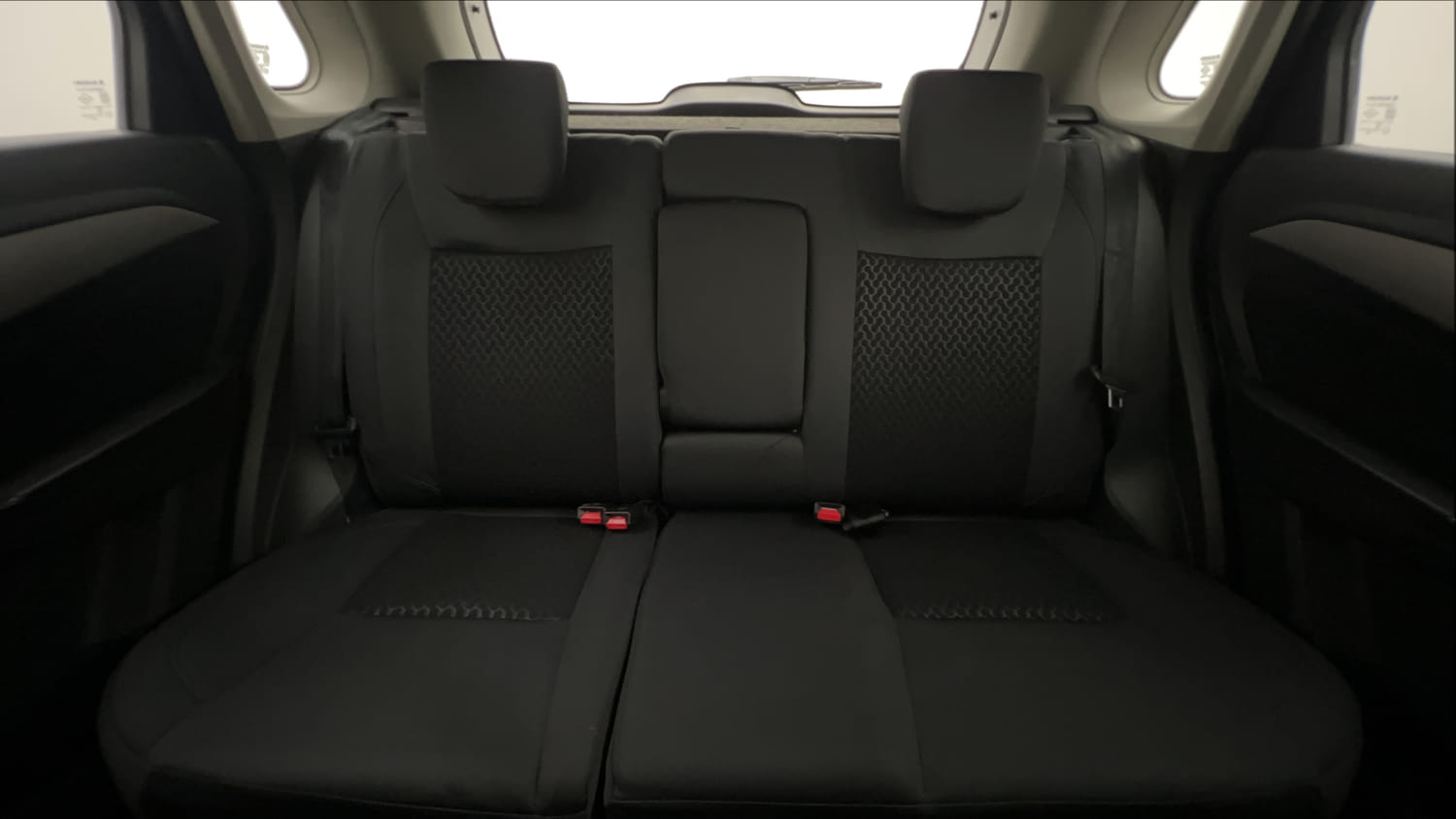 Used 2016 Maruti Suzuki Vitara Brezza ZDi+ Dual Tone Diesel Manual interior REAR SEAT CONDITION VIEW