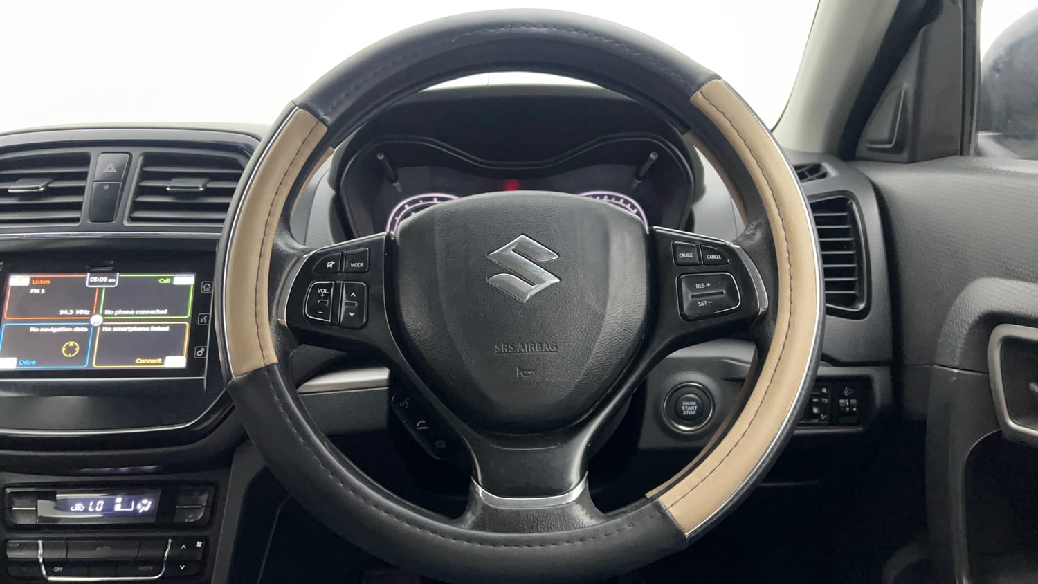 Used 2016 Maruti Suzuki Vitara Brezza ZDi+ Dual Tone Diesel Manual interior STEERING VIEW
