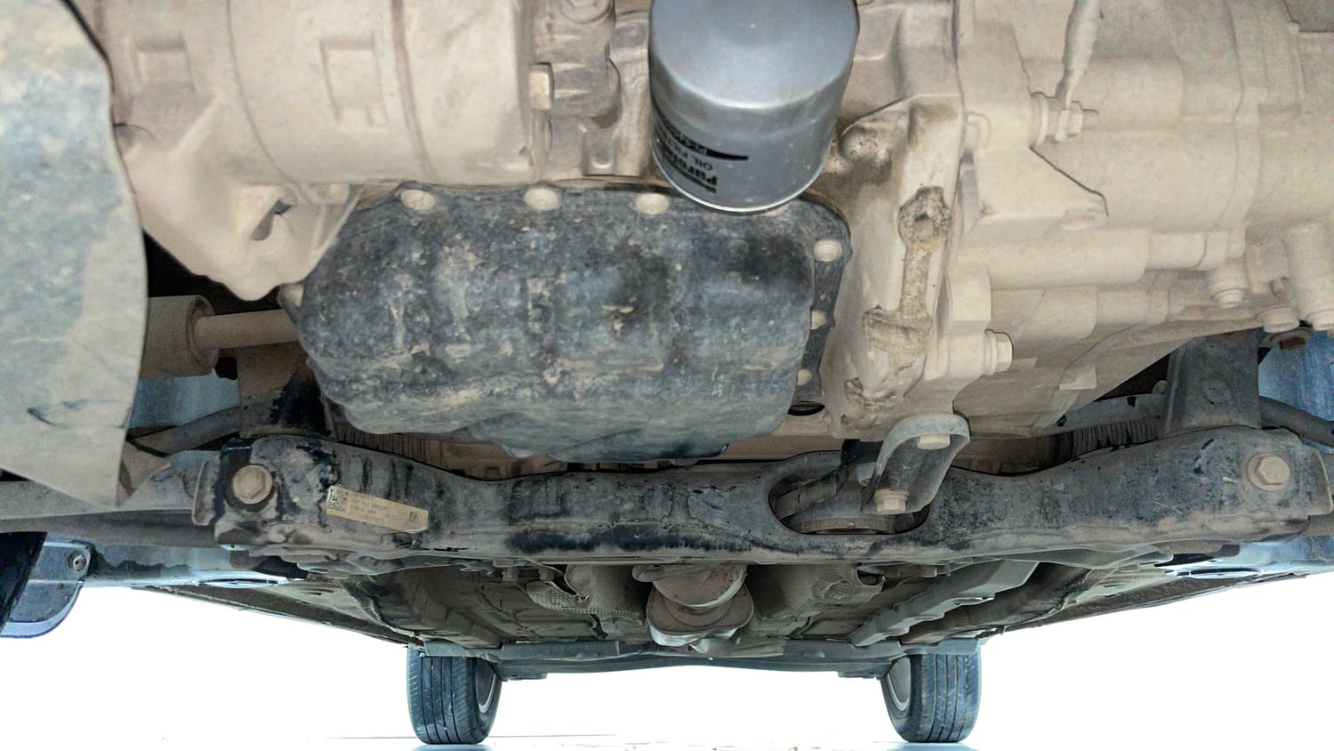 Used 2023 Skoda Kushaq Ambition 1.0L TSI MT Petrol Manual extra FRONT LEFT UNDERBODY VIEW