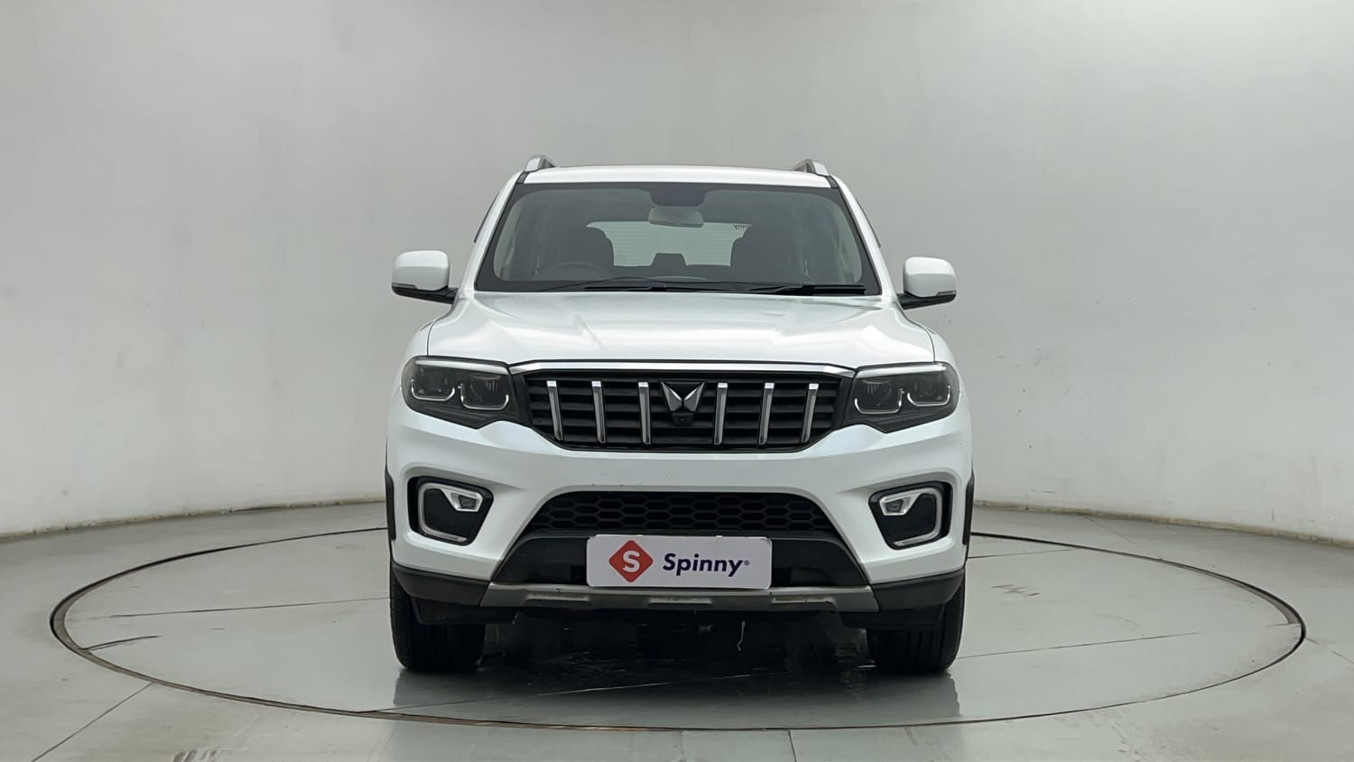 Used 2023 Mahindra Scorpio N Z8 L Diesel AT 4WD 7 STR Diesel Automatic exterior FRONT VIEW