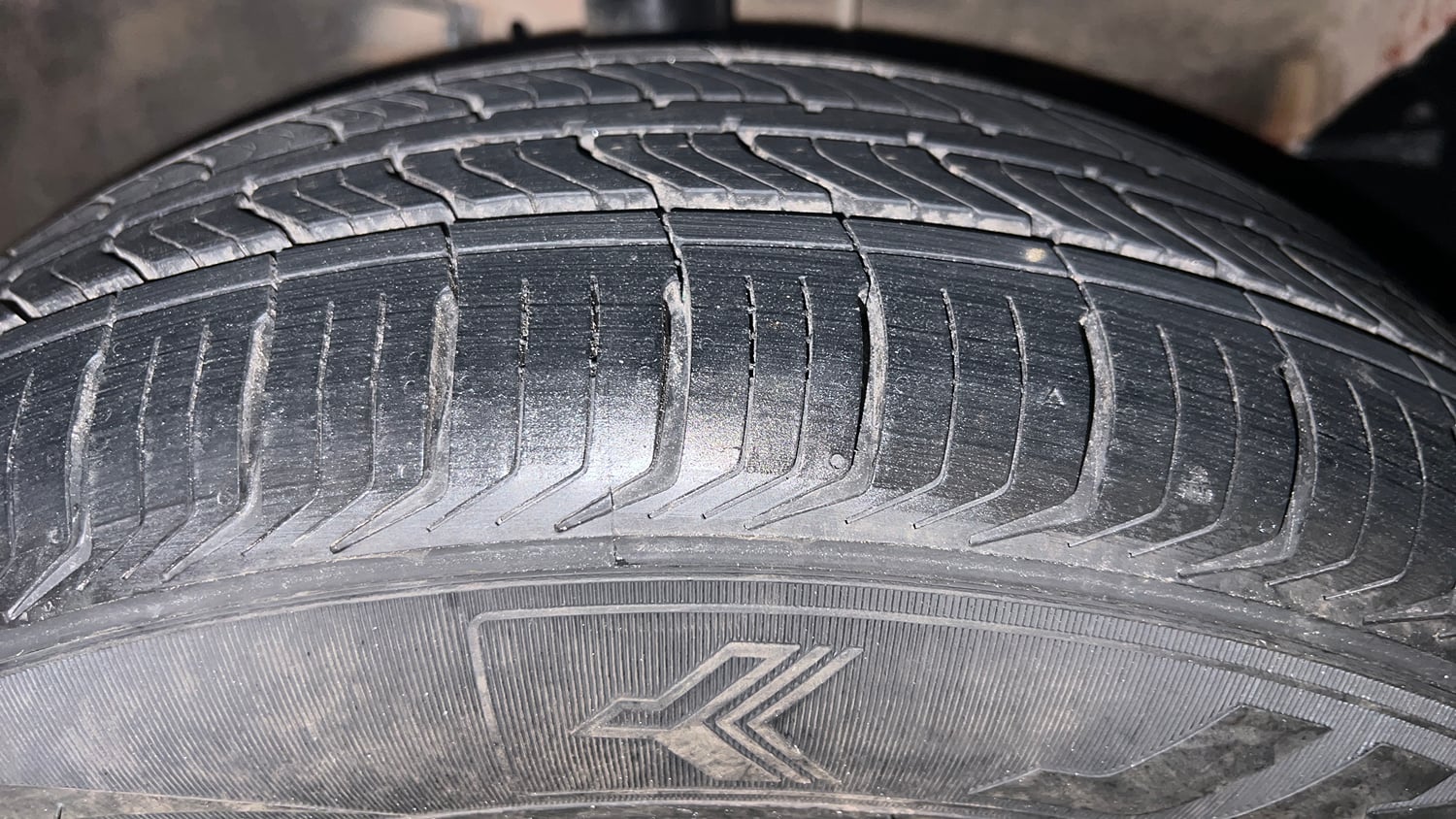Used 2020 Kia Seltos HTK Plus D Diesel Manual tyres RIGHT FRONT TYRE TREAD VIEW