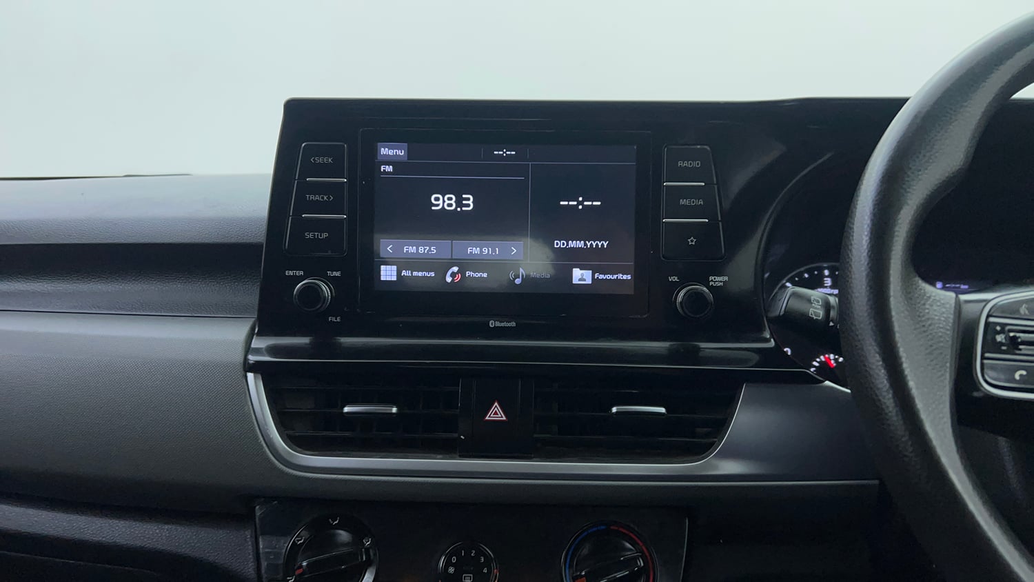 Used 2020 Kia Seltos HTK Plus D Diesel Manual top_features Touch screen infotainment system