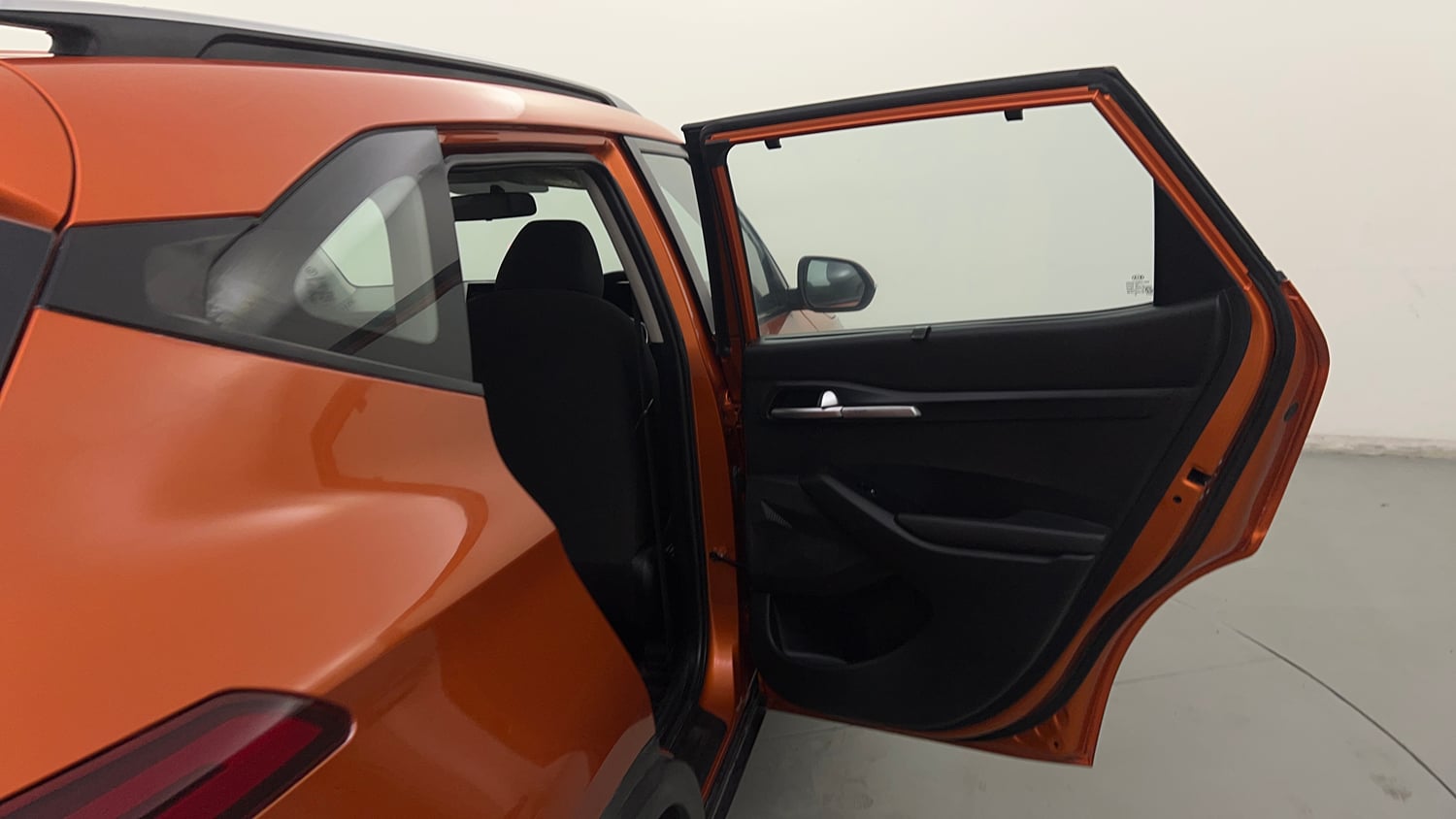 Used 2020 Kia Seltos HTK Plus D Diesel Manual interior RIGHT REAR DOOR OPEN VIEW