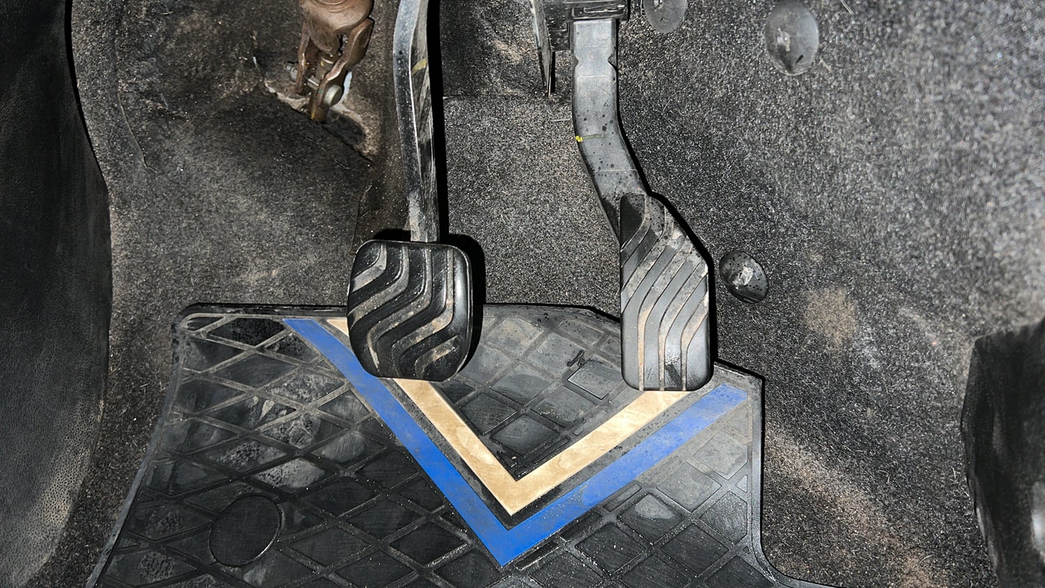 Used 2022 Renault Kiger RXZ Turbo CVT Petrol Automatic interior PEDALS VIEW