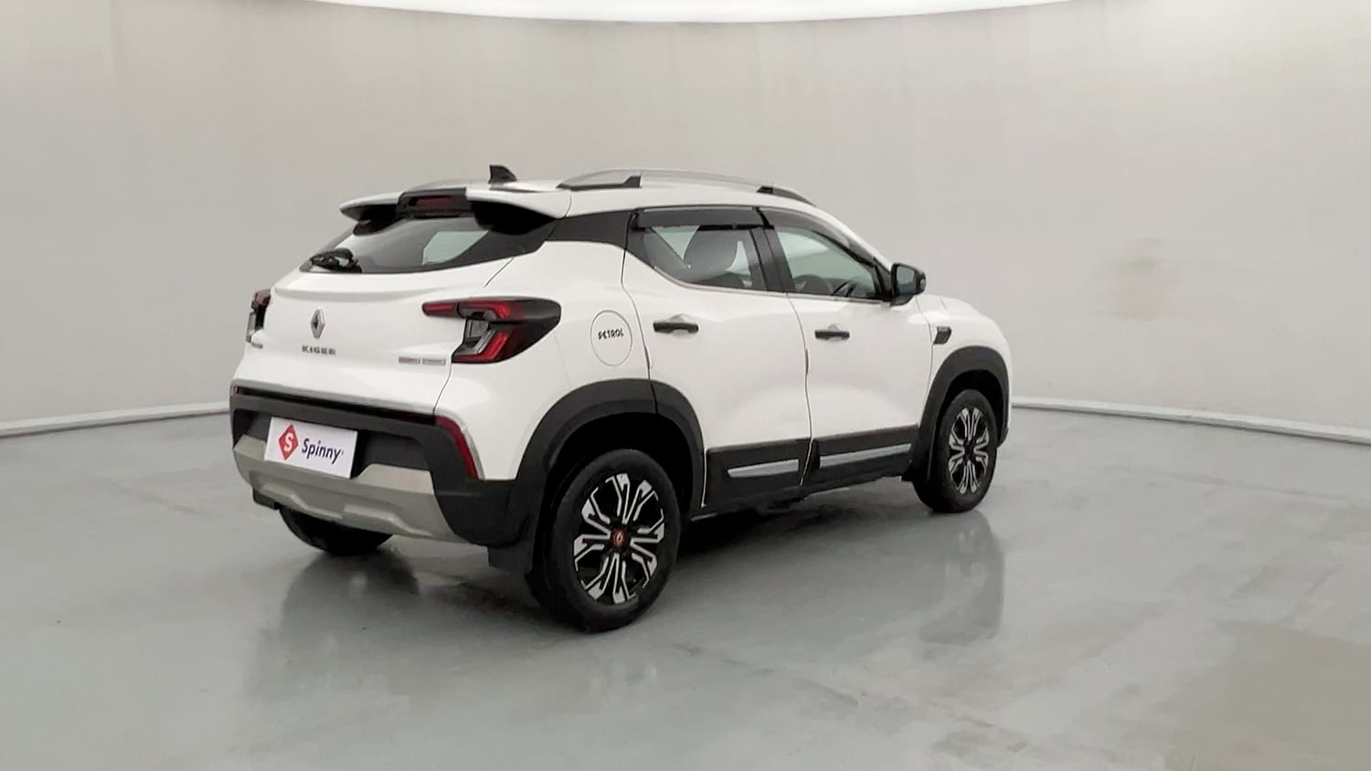 Used 2022 Renault Kiger RXZ Turbo CVT Petrol Automatic exterior RIGHT REAR CORNER VIEW